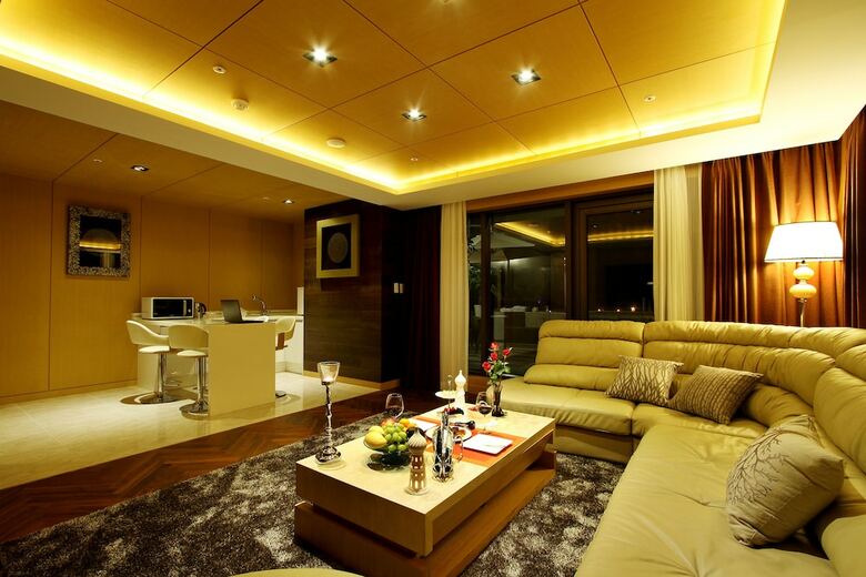 R.lee Suite Hotel Songdo