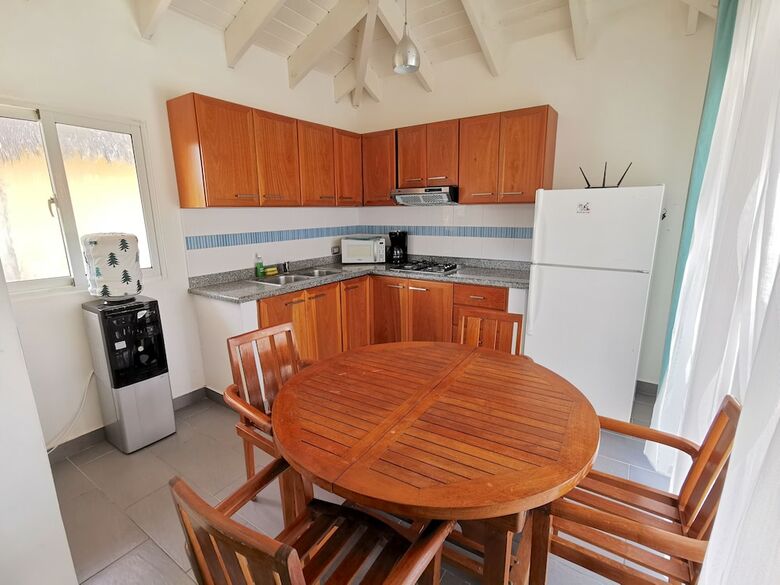 Villa Los Corales Tropical Beach Resort & Spa