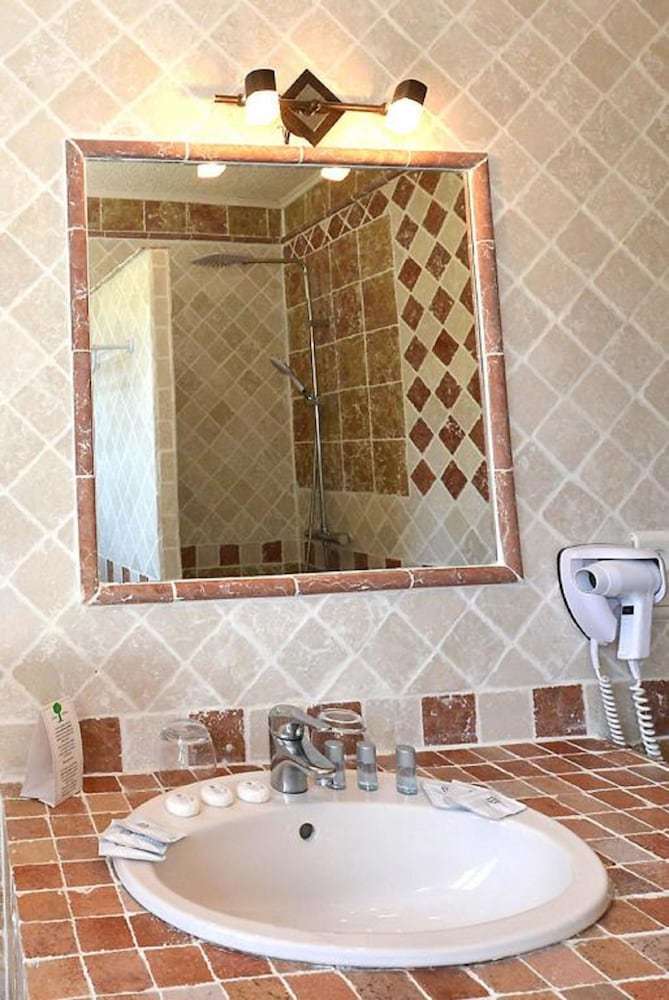 Hotel H�tel Le Catalan Restaurant Le Miradou