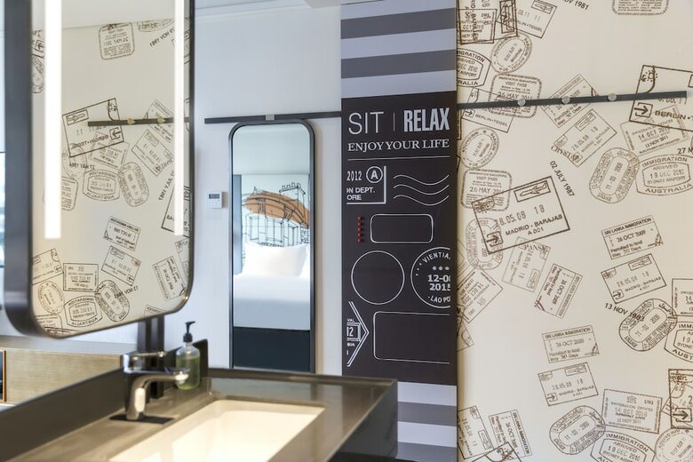 Ibis Styles Shanghai New Hongqiao Hotel