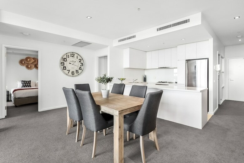 Waterfront Melbourne Apartments