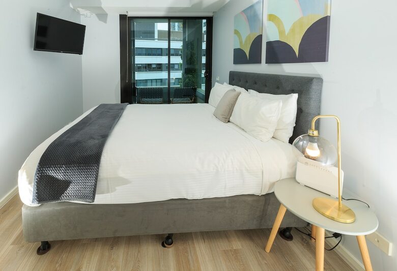 Waterfront Melbourne Apartments