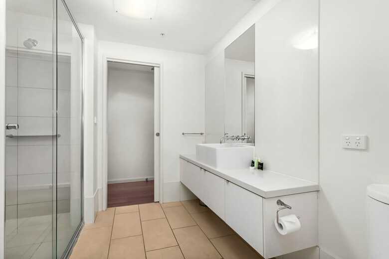 Waterfront Melbourne Apartments
