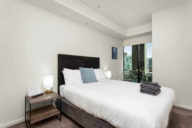Waterfront Melbourne Apartments