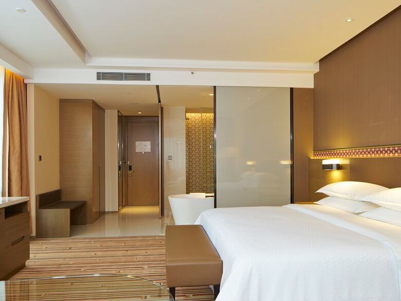 Hotel Four Points By Sheraton Guilin, Lingui