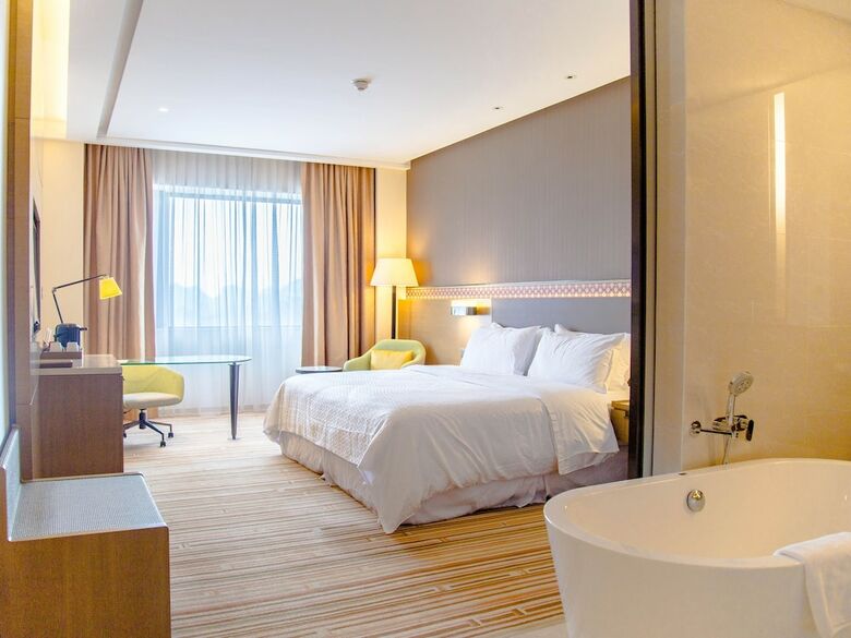 Hotel Four Points By Sheraton Guilin, Lingui