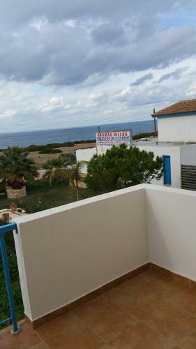 Akamas Villas - Villa Queen Evridiki