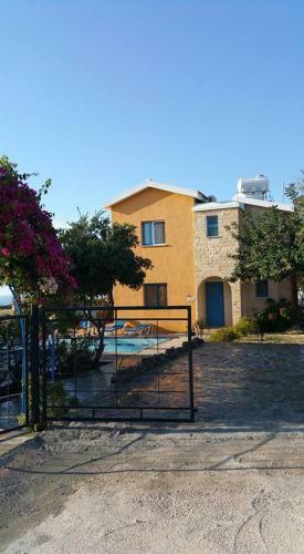 Akamas Villas - Villa Queen Evridiki