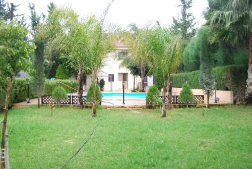 Zena Holiday Villa