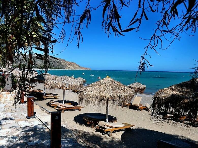 Skeleas Pissouri Apartments