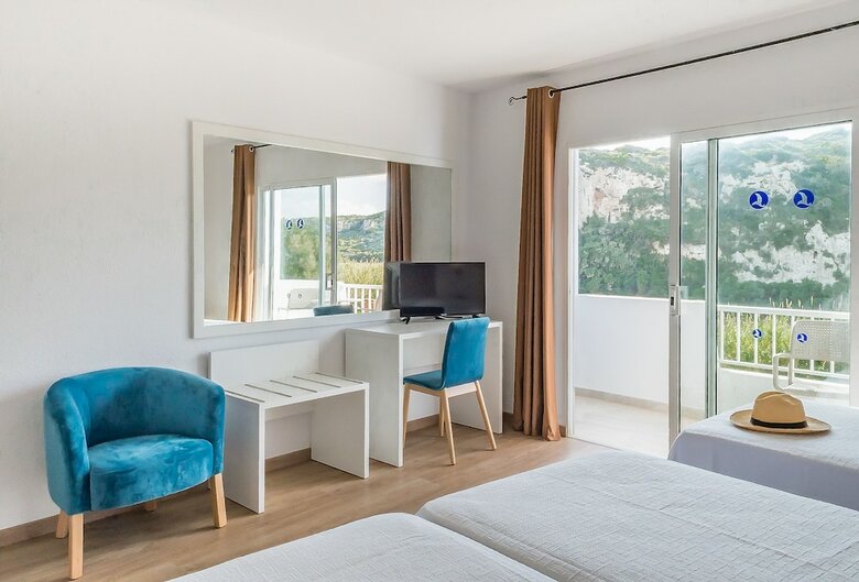 Blue Hotel Paradis Blau