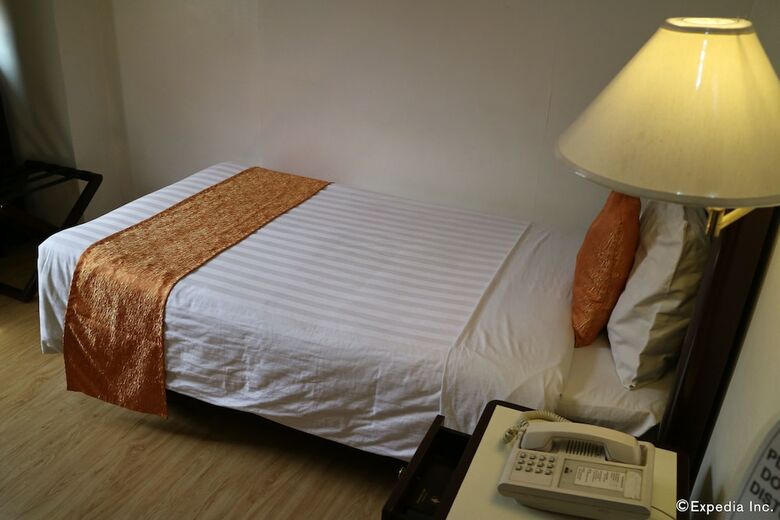 Harbor Town Hotel