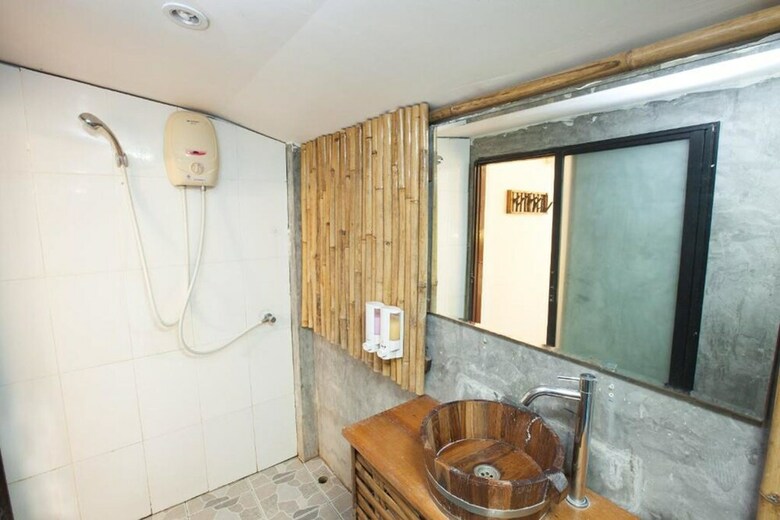 Hotel Salisa Resort