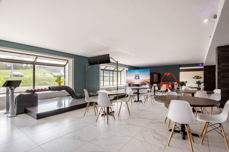 Hotel Quality Inn & Conference Centre