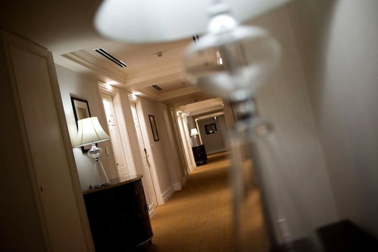 Apricot Hotel