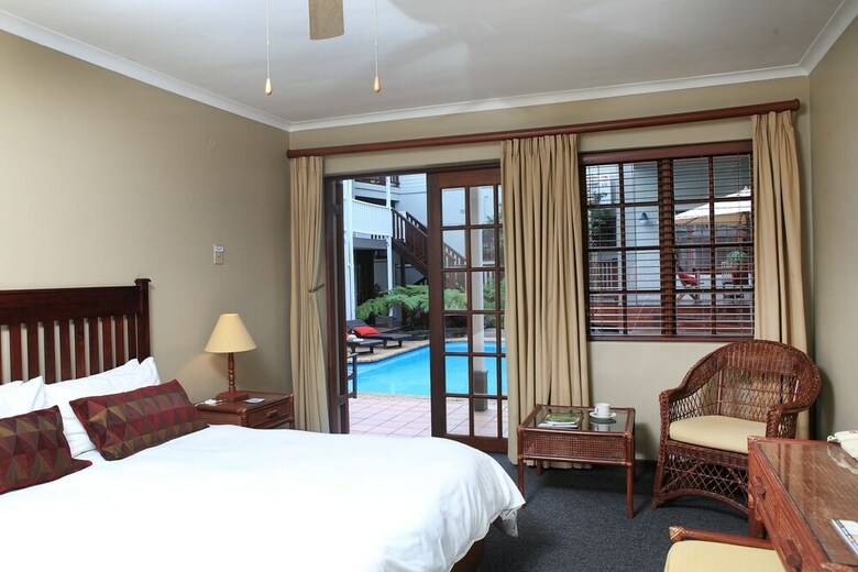 Hotel Loerie Guest Lodge