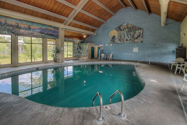Hotel Accommodation By Willow Brook Lodge