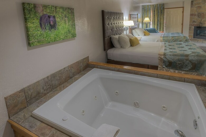 Hotel Accommodation By Willow Brook Lodge