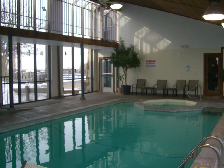 Hotel Quails Nest Inn And Suites