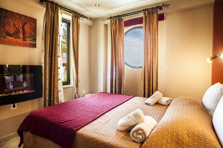 Aparthotel Estate Kares