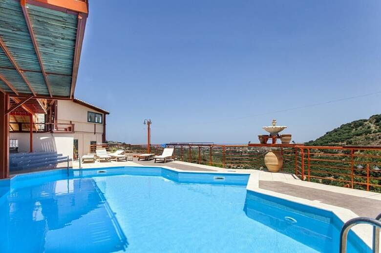 Aparthotel Estate Kares