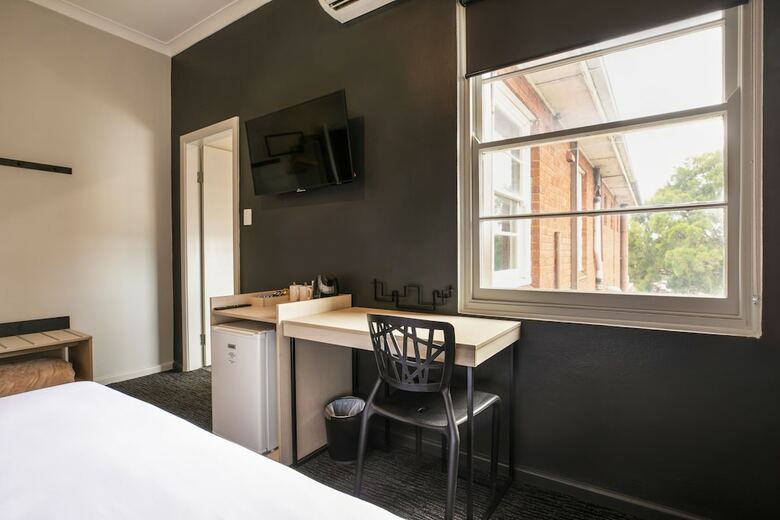 Hostal Nightcap At The Charles Hotel