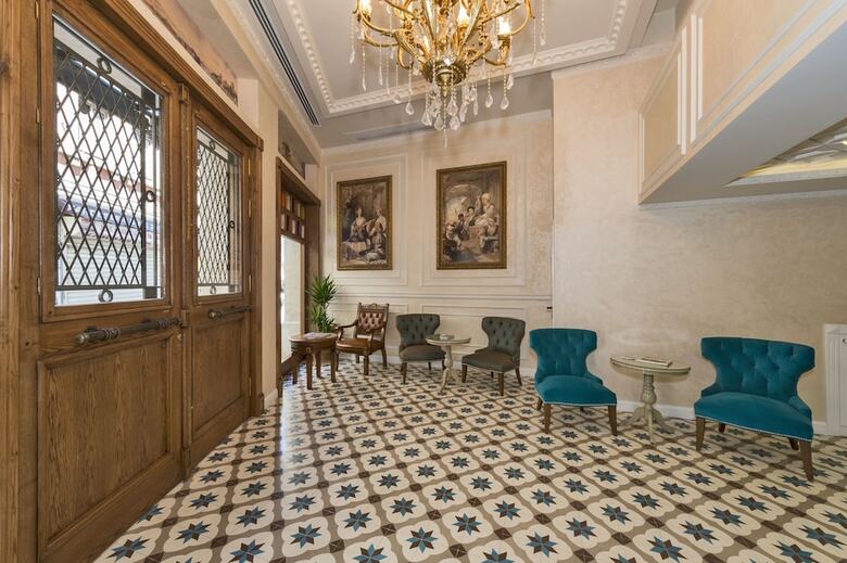 Ada Karakoy Hotel - Special Class