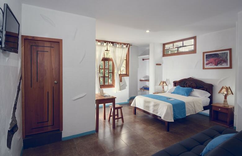 Hotel Galapagos Native