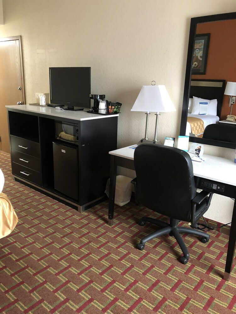 Hotel Baymont By Wyndham Cincinnati