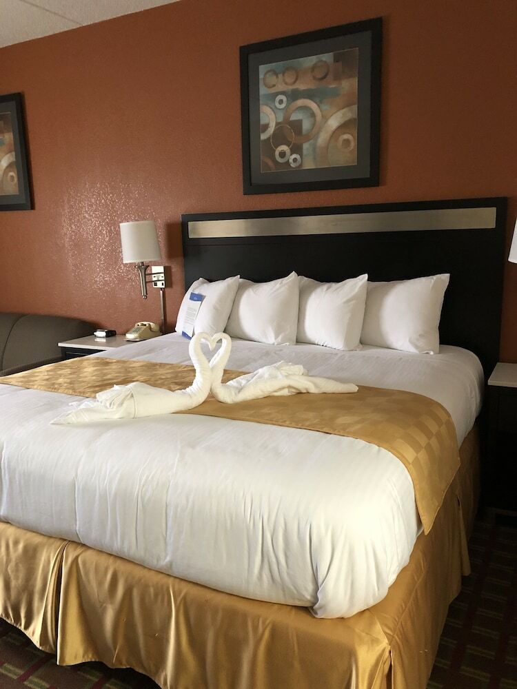 Hotel Baymont By Wyndham Cincinnati