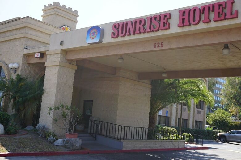 Sunrise Hotel San Pedro