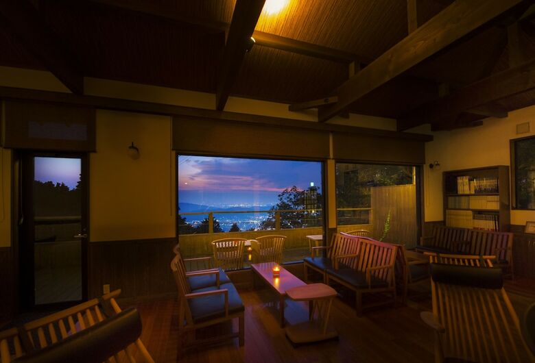 Kaze No Tani No Iori