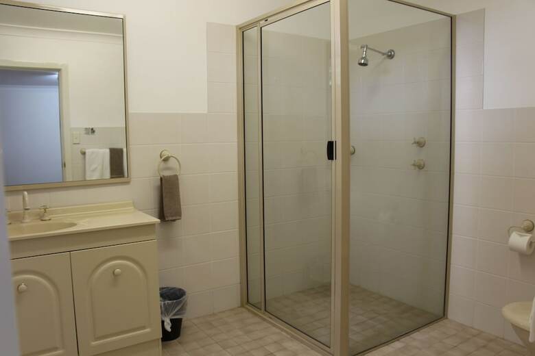 Pioneer Way Motel