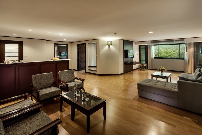 Hotel Alpine Golf Resort Chiang Mai