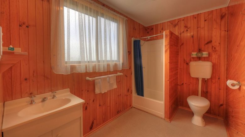 Low Head Tourist Park - Caravan Park