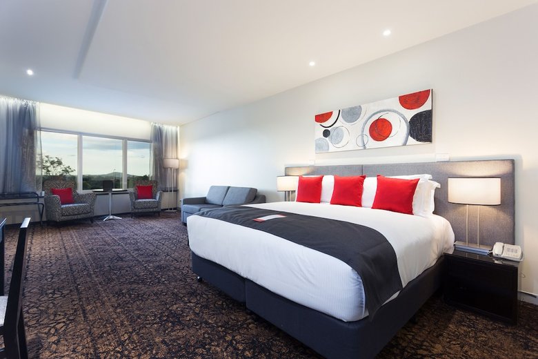 Alexandra Hills Hotel Suites