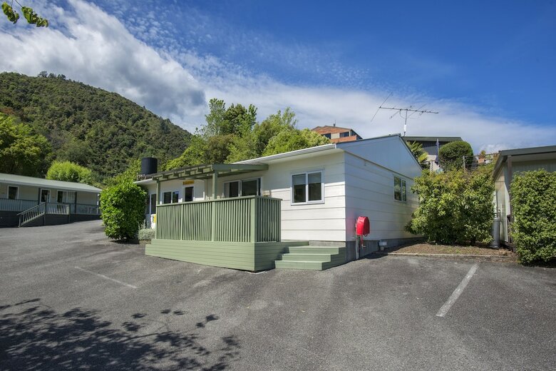 Picton Top10 Holiday Park