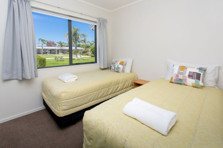 Cabana Beachaven Top 10 Holiday Park