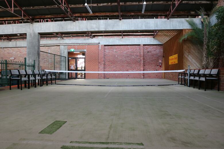 Sovereign Park Motor Inn