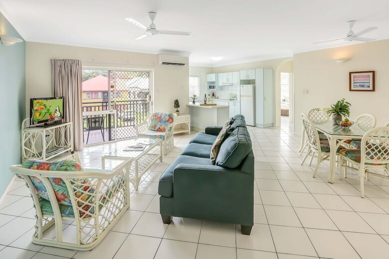 Koala Court Holiday Apartments