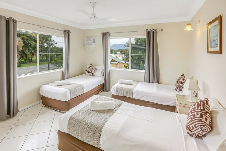 Koala Court Holiday Apartments