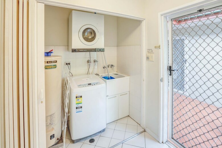 Koala Court Holiday Apartments