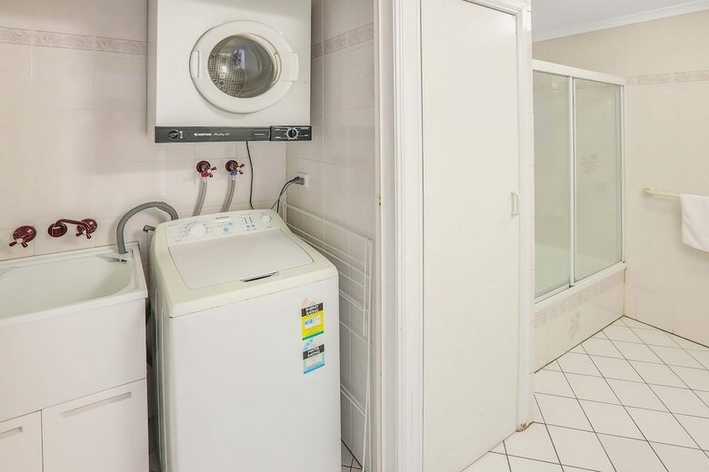 Koala Court Holiday Apartments