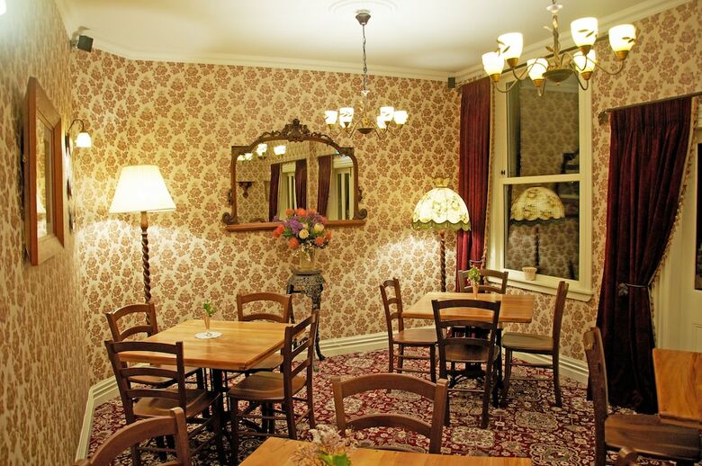 Posada Theatre Royal Hotel Kumara