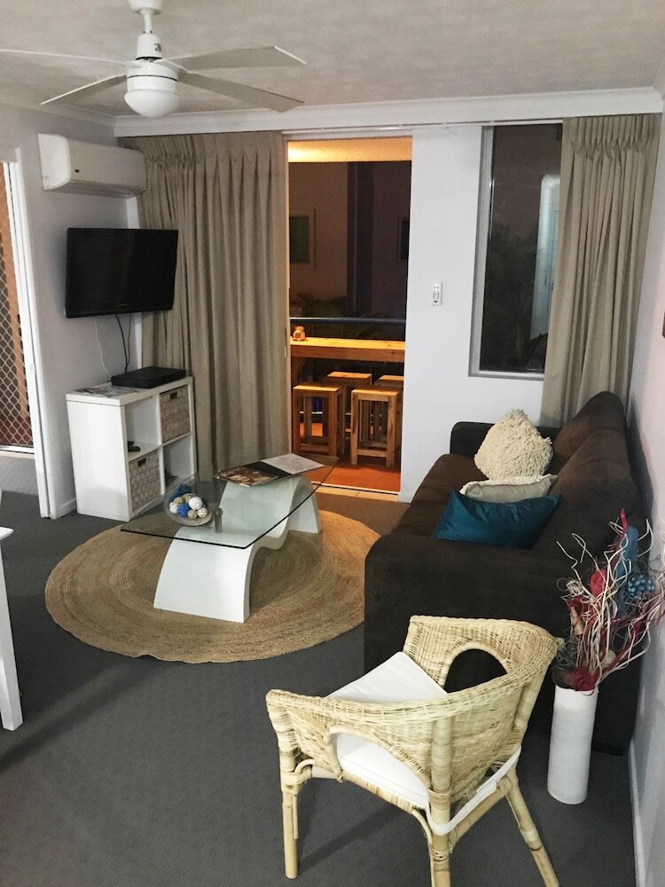 Apartamentos Surfers Beach Resort 2