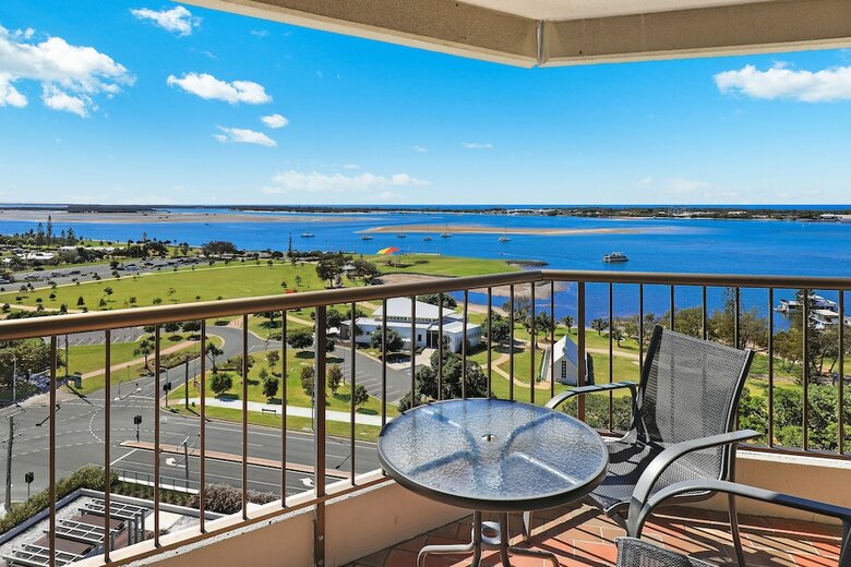 Palmerston Tower Holiday Apartments