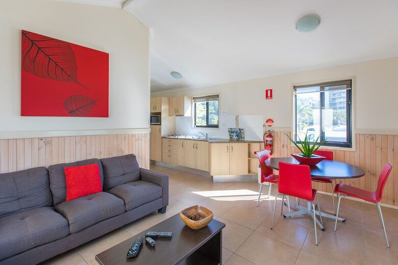 Burleigh Beach Tourist Park