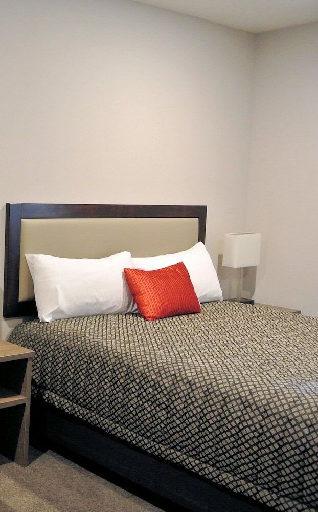 Oxford Village Motels