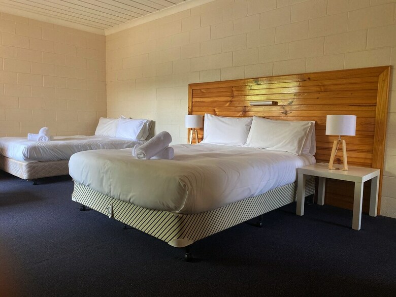 Motel Bright Velo
