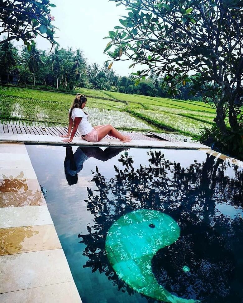 Hotel Lodtunduh Sari
